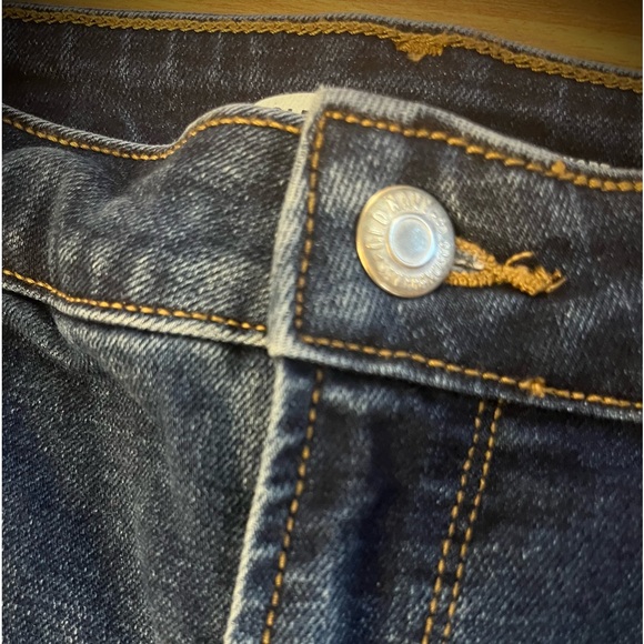 Old Navy denim Bermuda shorts - Picture 6 of 7